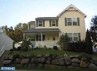 4114 Yorktown Dr, Upper Chichester, PA 19061