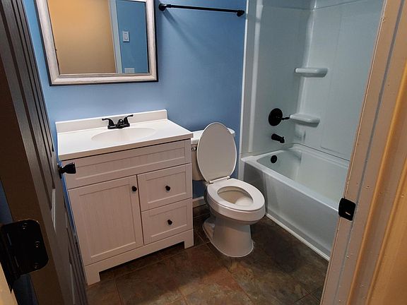 4th image of 4607 Blum Dr