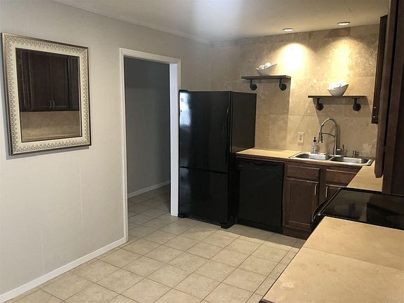 4th image of 549 Wynnehurst St
