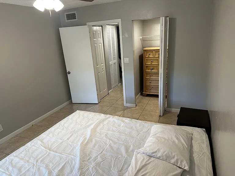 450 NW 20th St #209 — Photo 15