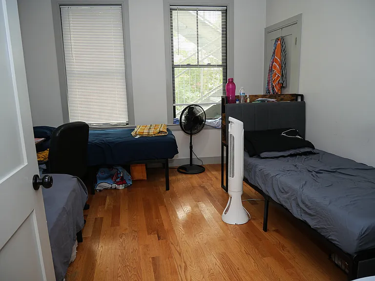 15 Maywood St #2 — Photo 6