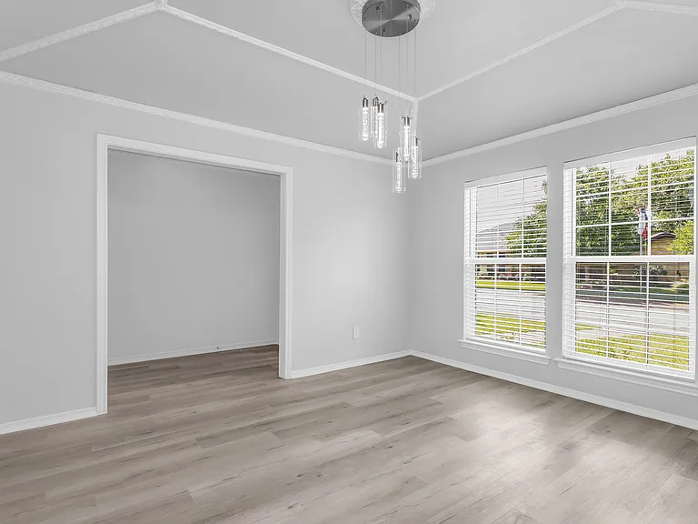 7233 Rustic Valley Dr — Photo 10