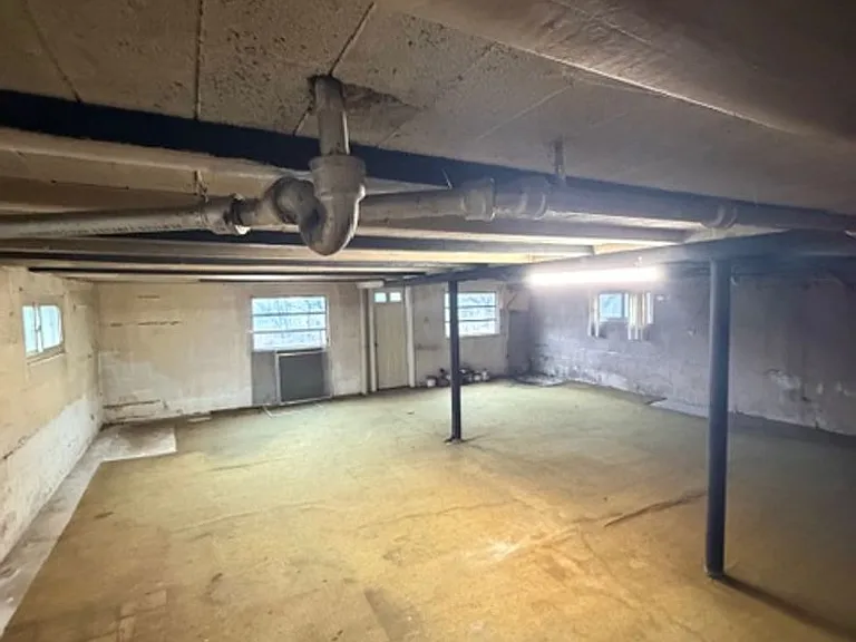 1701 Westside Dr — Photo 23