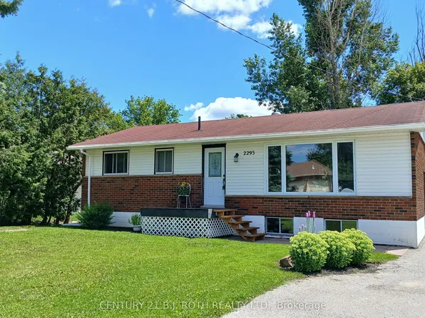 2293 Victoria St, Innisfil, ON L9S 1J9