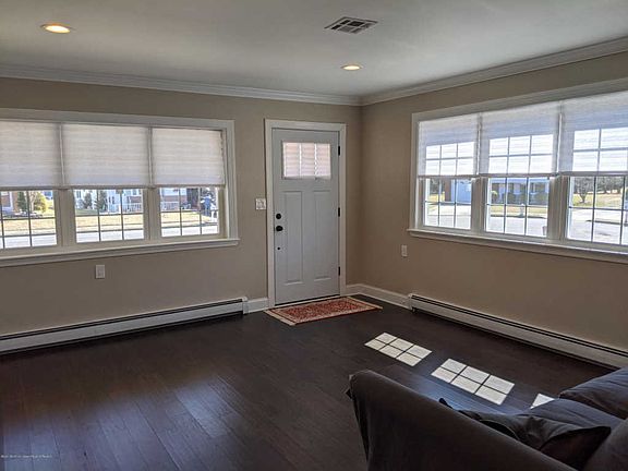 5th image of 20 Santa Fe Ct