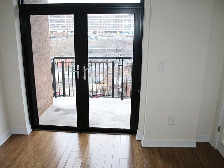 610 Newark St #6B — Photo 6