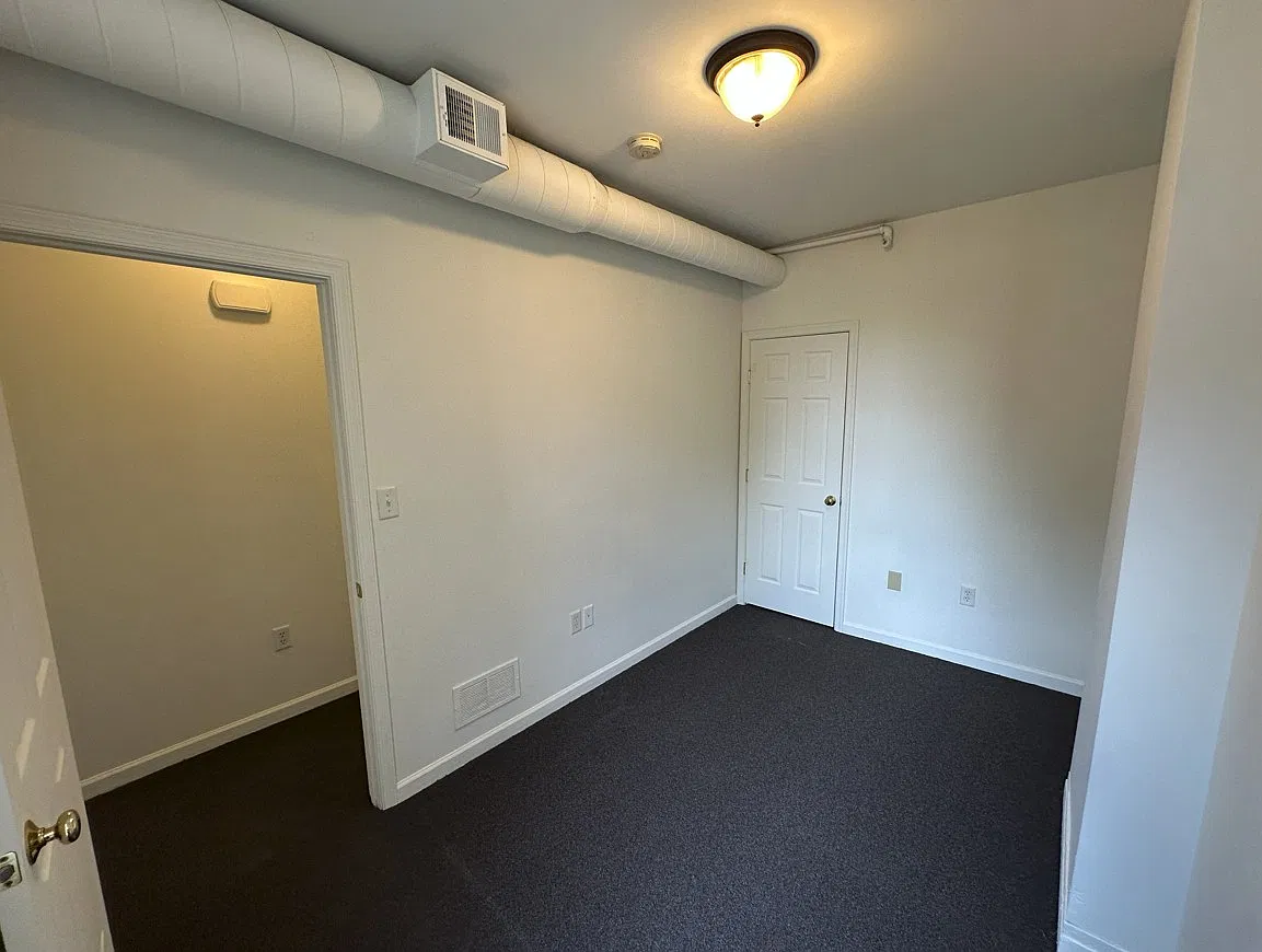2 bed, $1,350 — Photo 4