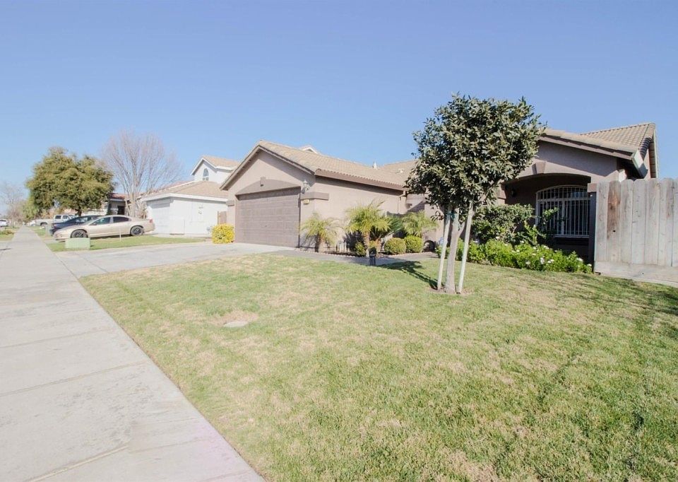 1st image of 3770 Buenaventura Dr