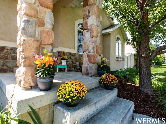 2nd image of 5719 W Hill Stone Dr