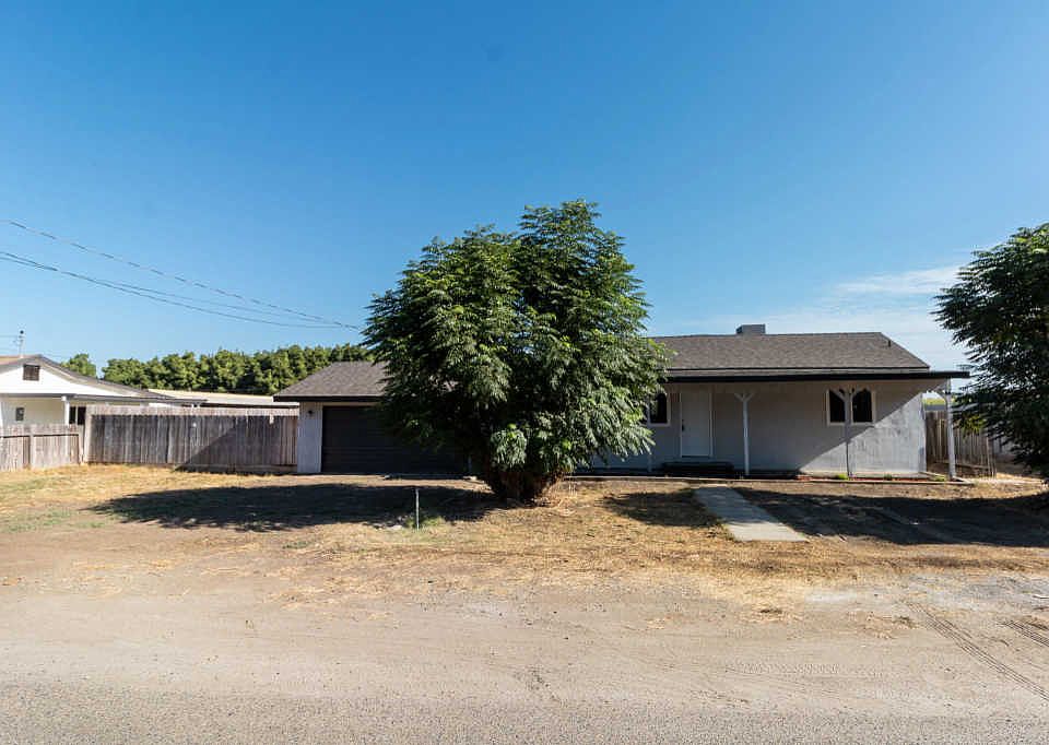 1st image of 15060 Oscar Ave