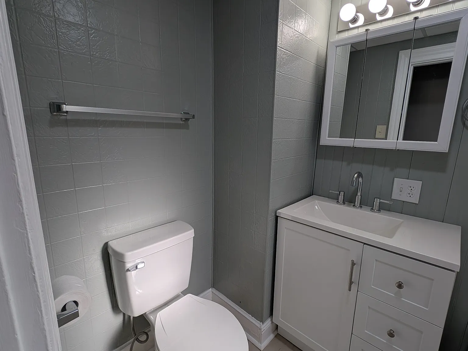3 bed, 1200 sqft, $2,500 — Photo 1