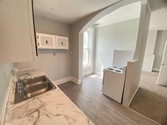 5th image of 102 N Miami St #C