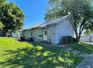839 Powell St, Henderson, KY 42420