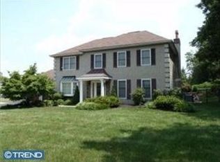 315 Meadowview Dr, Collegeville, PA 19426