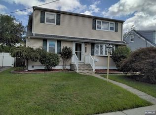 18 Donna Dr, Wood Ridge, NJ 07075