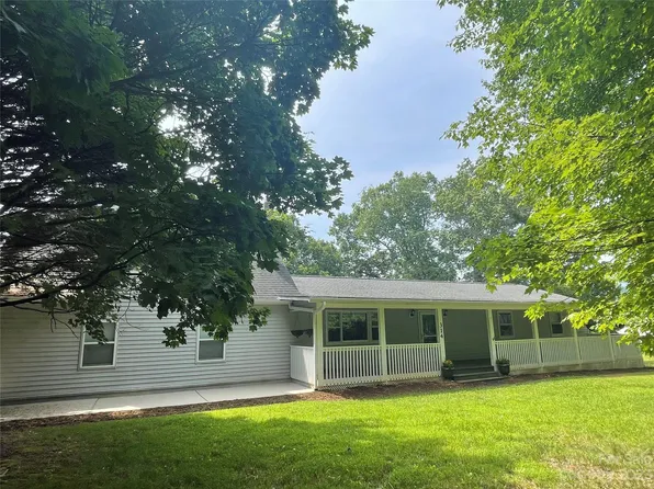 314 Browntown Rd, Leicester, NC 28748