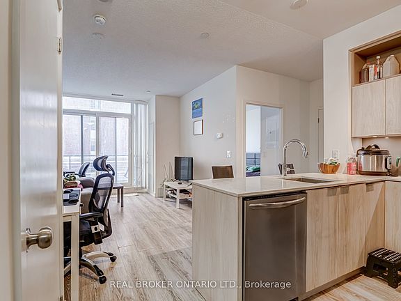 4th image of 200 Sackville St Unit 702