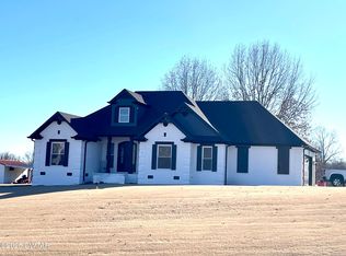 187 John Martin Rd, Bradford, TN 38316