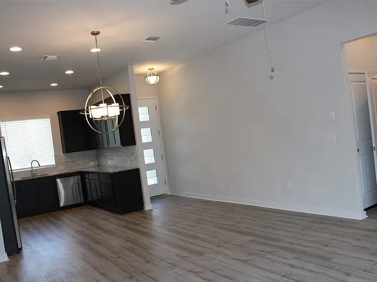 15008 Casbah Dr — Photo 10
