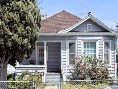 515 E 21st St, Los Angeles, CA, 90011