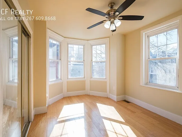 5426 W Jefferson St — Photo 11