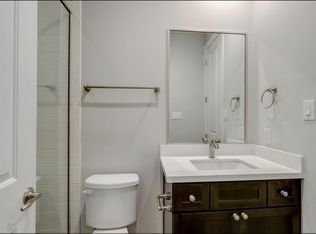 1040 W 26th St UNIT B, Houston, TX 77008