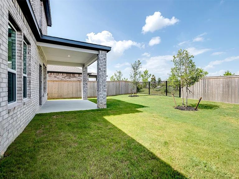 12534 Nueces River Dr — Photo 33