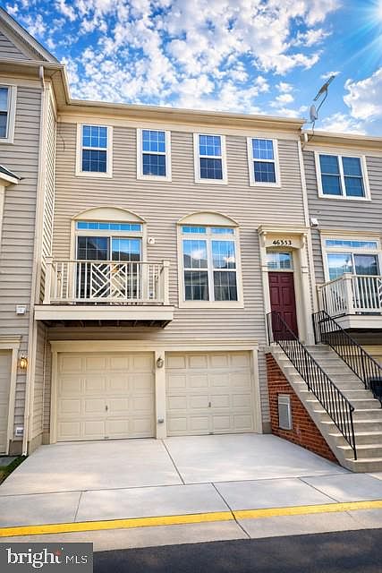 1st image of 46353 Villa Sq