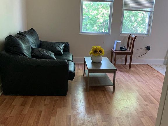 3rd image of 2336 N Park Ave Floor 2