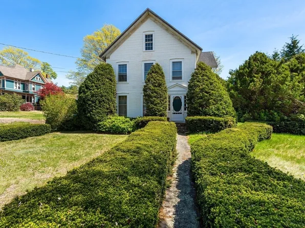 97 Church St, Ware, MA 01082
