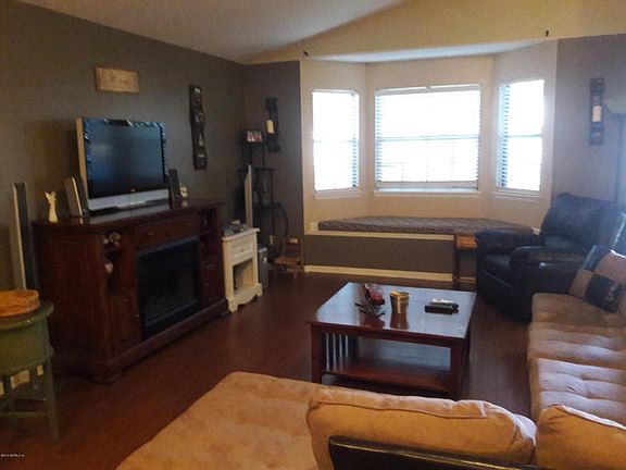 2nd image of 1848 Yukon Ct