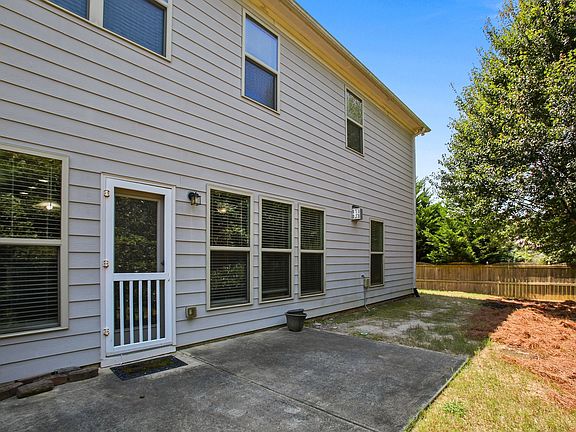 5th image of 248 Vinca Cir
