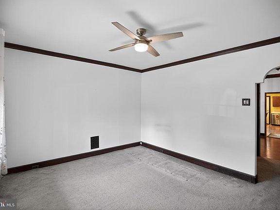 4th image of 462 Seville St