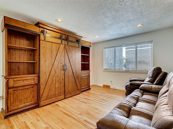 4th image of 912 Cottonwood Ct