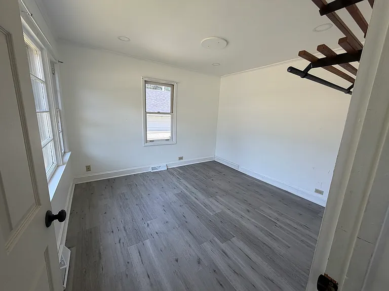17 S Williams St — Photo 3