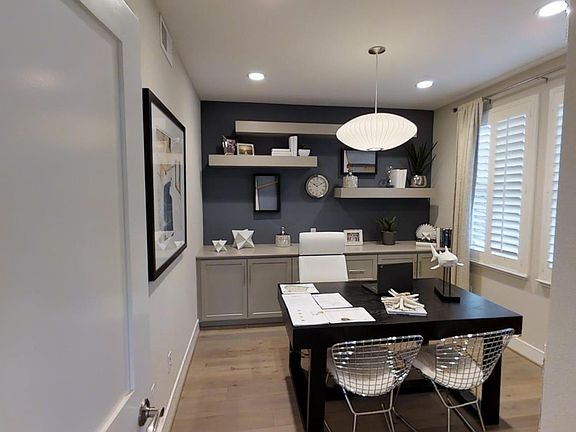 3rd image of 617 Sandalwood Dr Unit 3