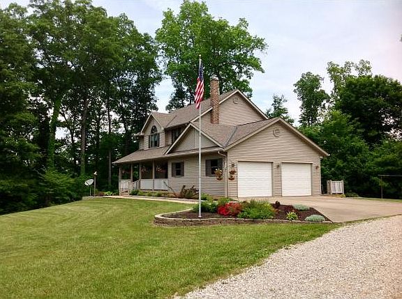 3rd image of 12422 Shiner Ln