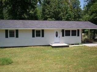 322 Lee Village Dr, Harriman, TN 37748