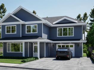 2720 Maple St, Cumberland, BC