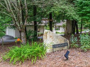 18 Legendary Rd, Hendersonville, NC 28739
