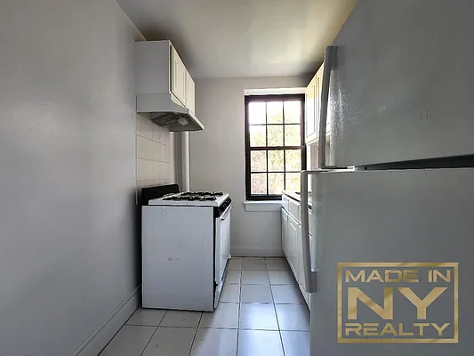 Rented by Made In NY Realty | media 14