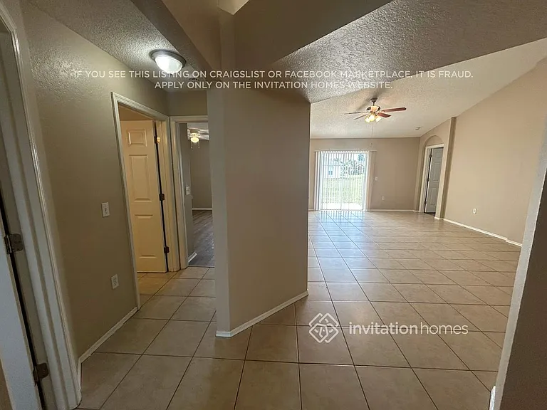 5261 English Dr — Photo 2