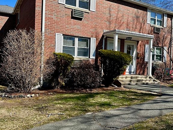 2nd image of 37 Kingston St #37
