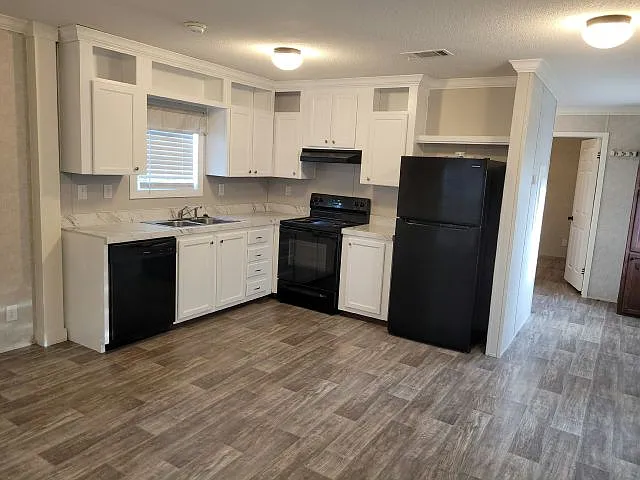 4125 Park St N #211 — Photo 3