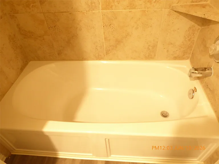6319 Shadowbrook Hollow Trl — Photo 23