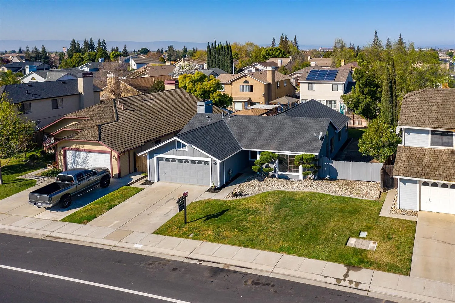 1019 Winters Dr photo 1
