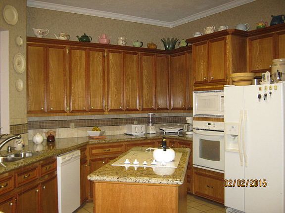 4th image of 513 Huckleberry Dr