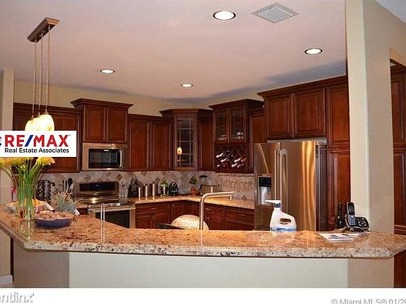 4th image of 1359 NW 166th Ave