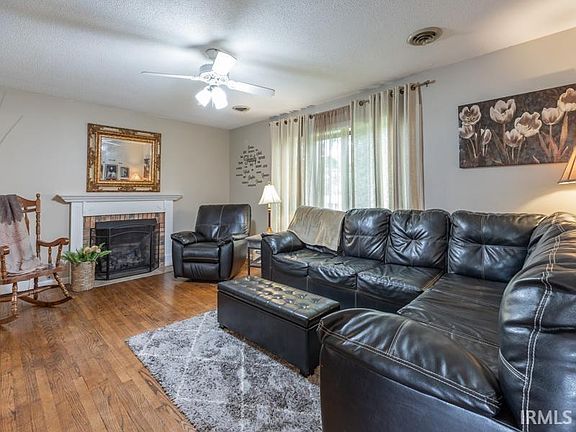 5th image of 14701 Honeysuckle Dr