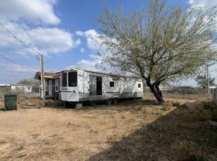 1502 Col Antonio Zapata Ave, Zapata, TX 78076